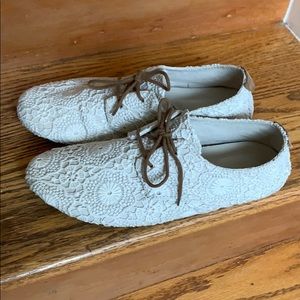 Beautiful Lace House Shoes